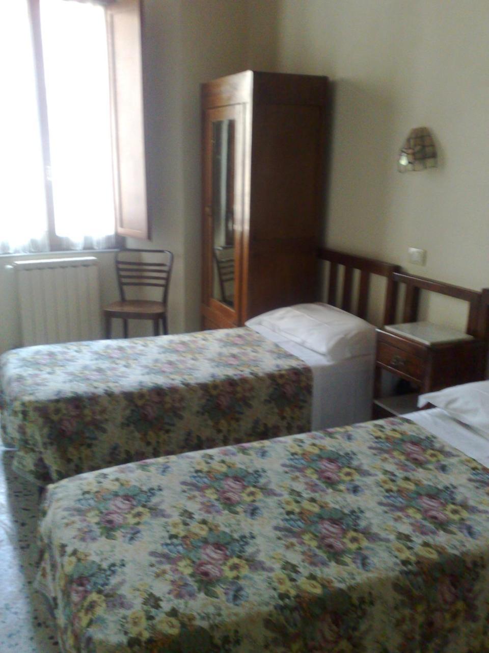 Garibaldi Hotel 2*